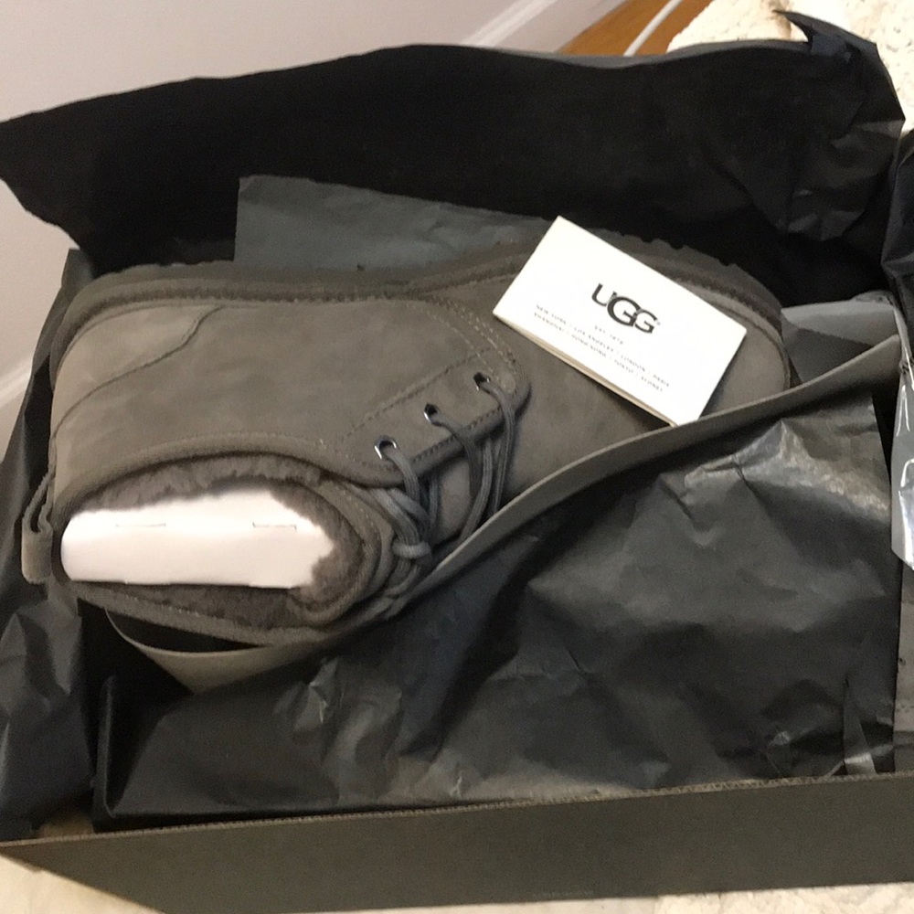 UGG neumel men’s boots size 11